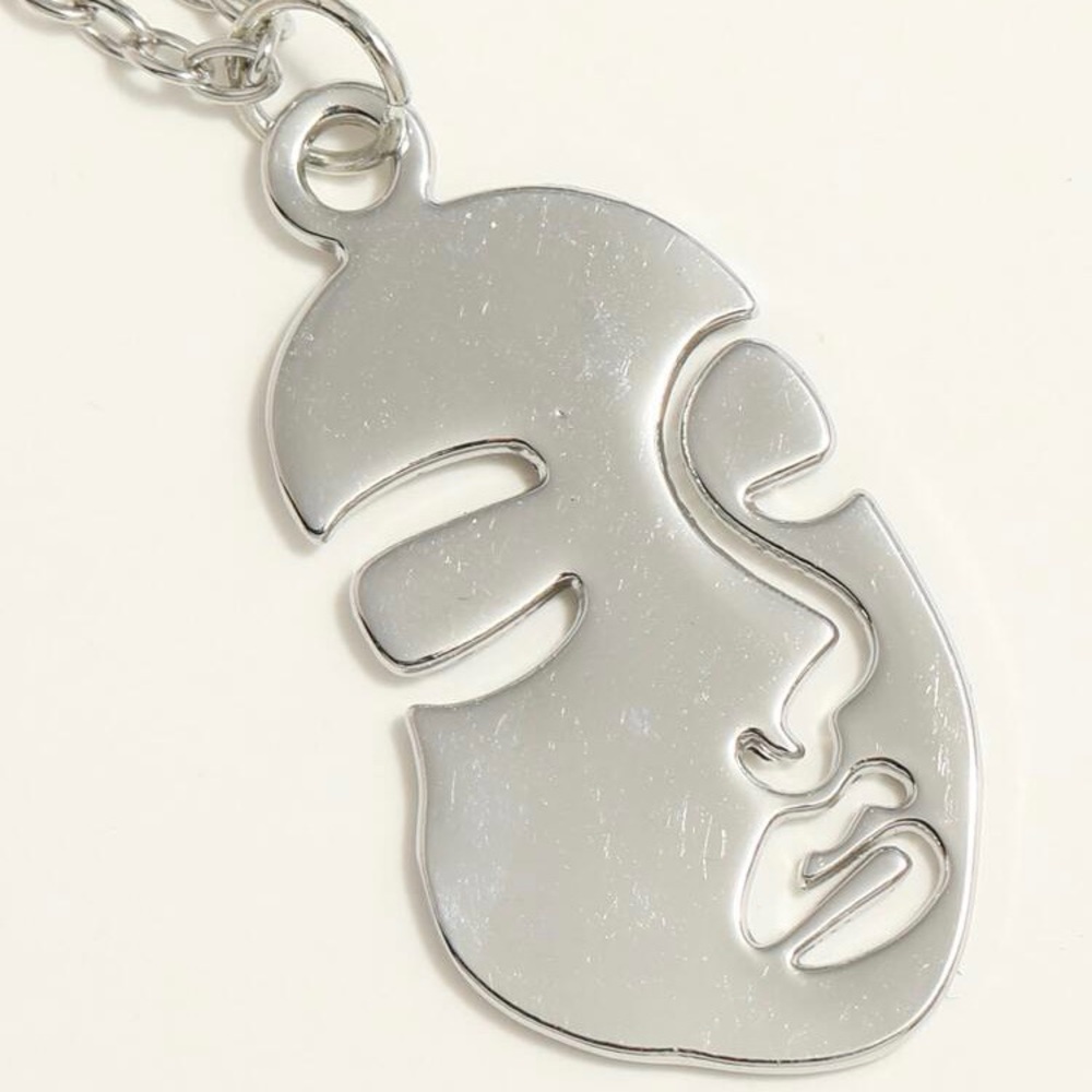 3/$30 🤍 Abstract Face Necklace - Picture 3 of 3